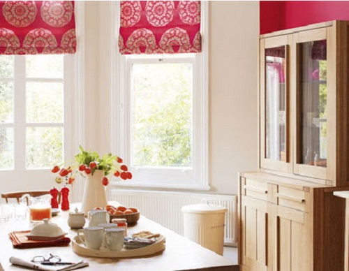 Cửa sổ phòng bếp rộng và cách chọn rèm phù hợp với không gian phòng bếp